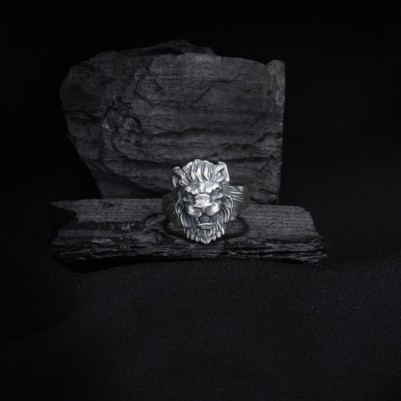 Eye of the Tiger Rings